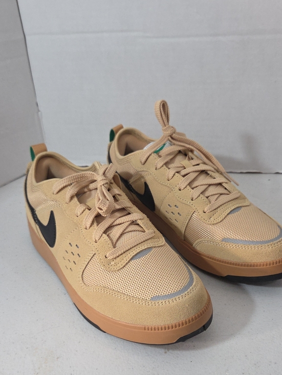 Nike Other - Nike Boys Youth 6.5 Tan & Black Low-Top Sneakers